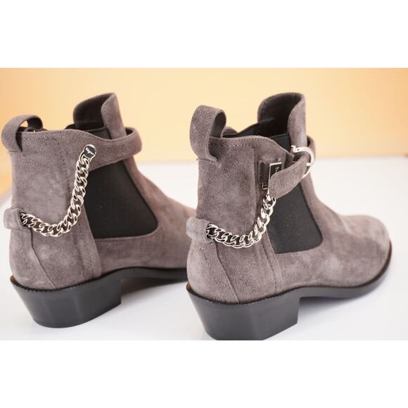 Salvatore Ferragamo Ardisievit Chain Ankle Boots Sz 6 C Chelsea $930 Grey Suede - Picture 5 of 9